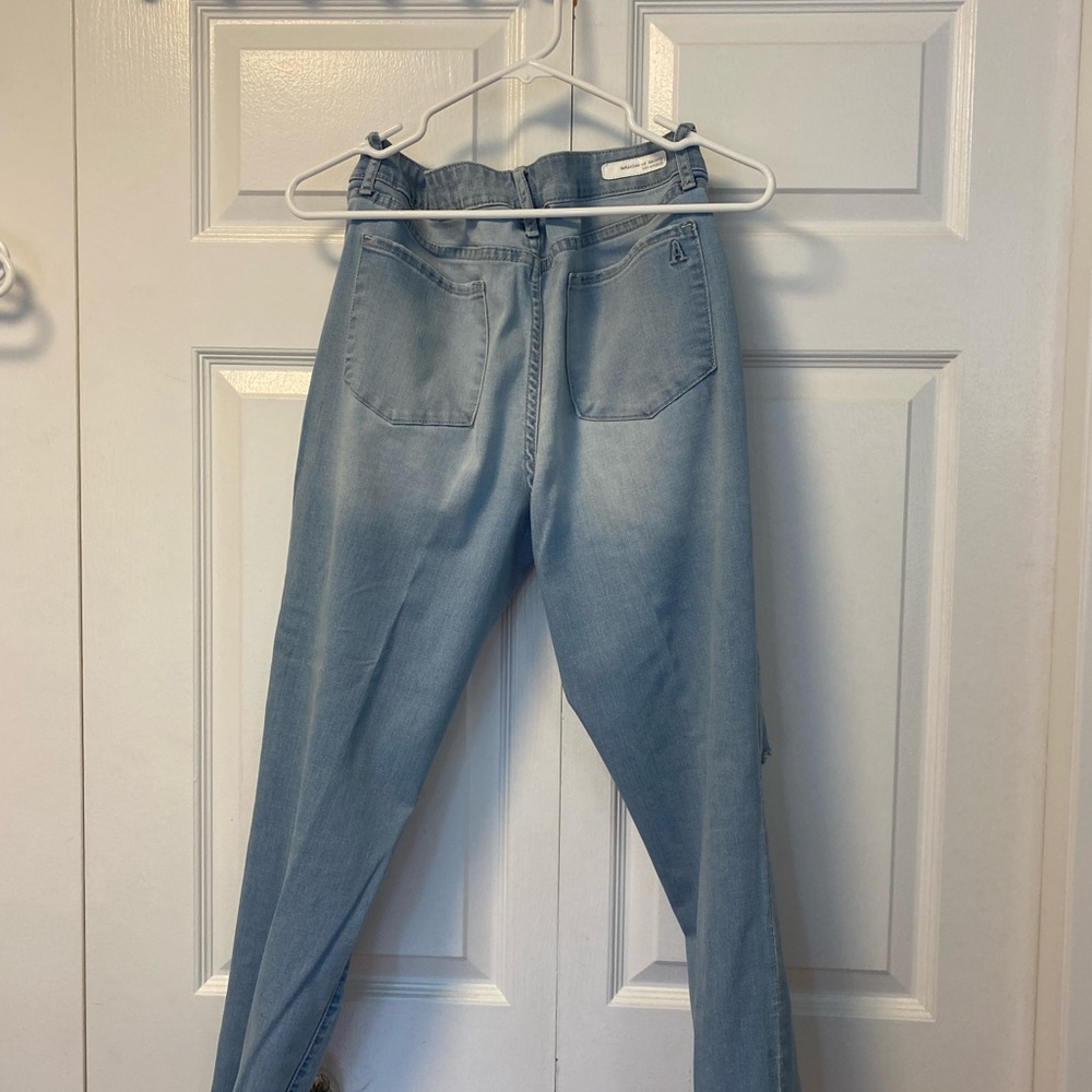 Jeans Article Society
